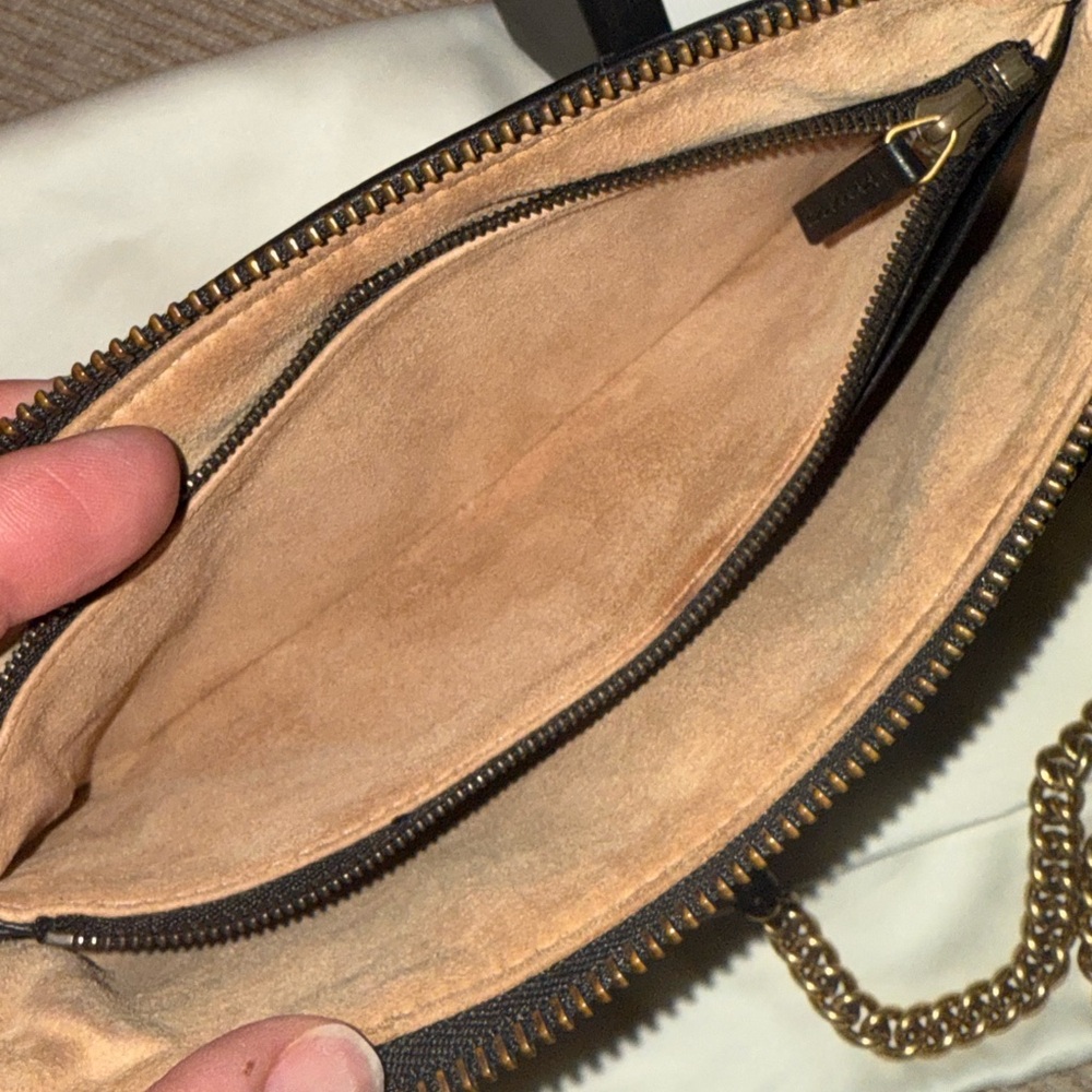 /traded/💯 Gucci Marmont Pochette Bag - Picture 11 of 14